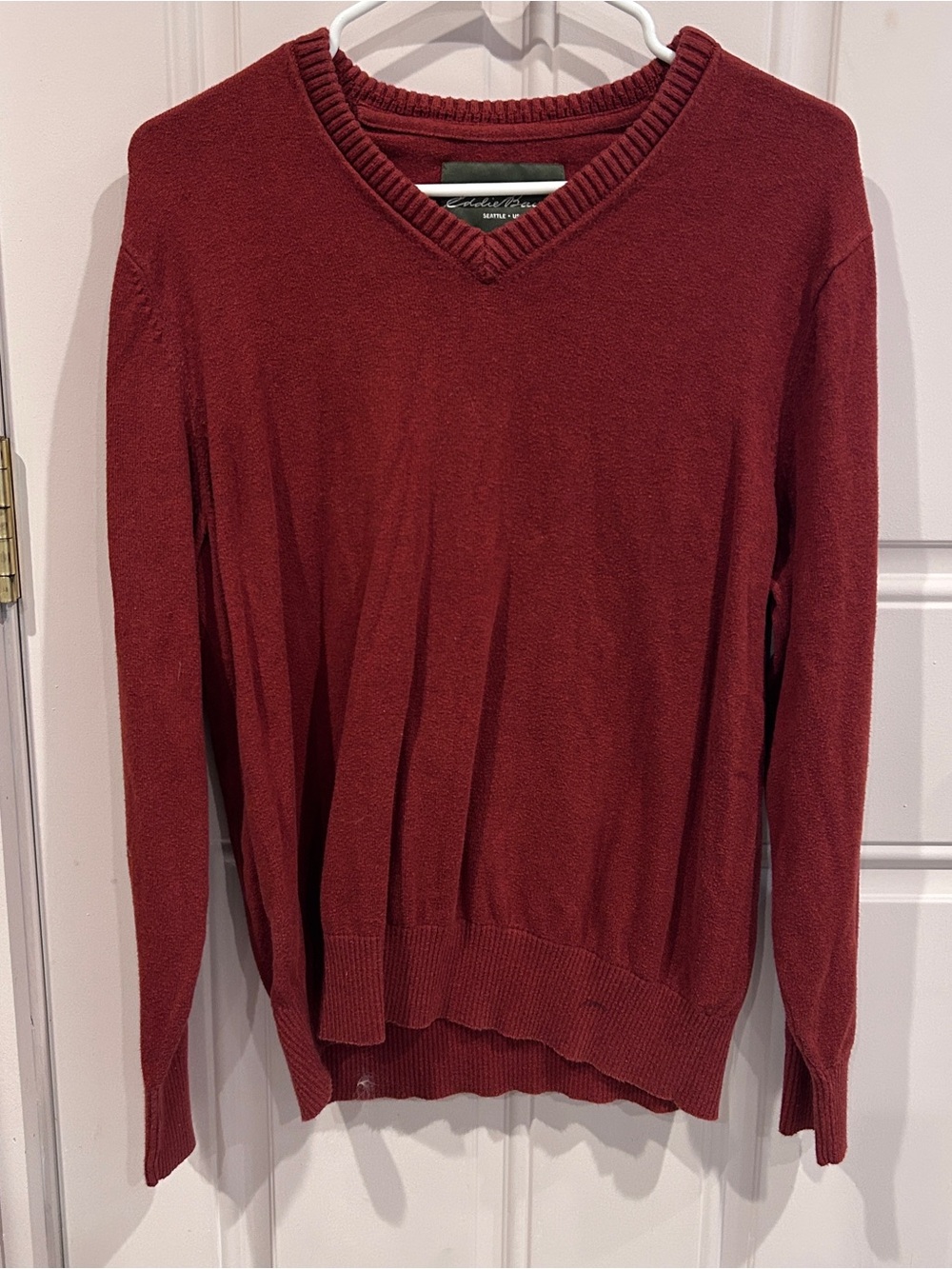 Eddie Bauer Men's V-Neck Sweater in Deep Red